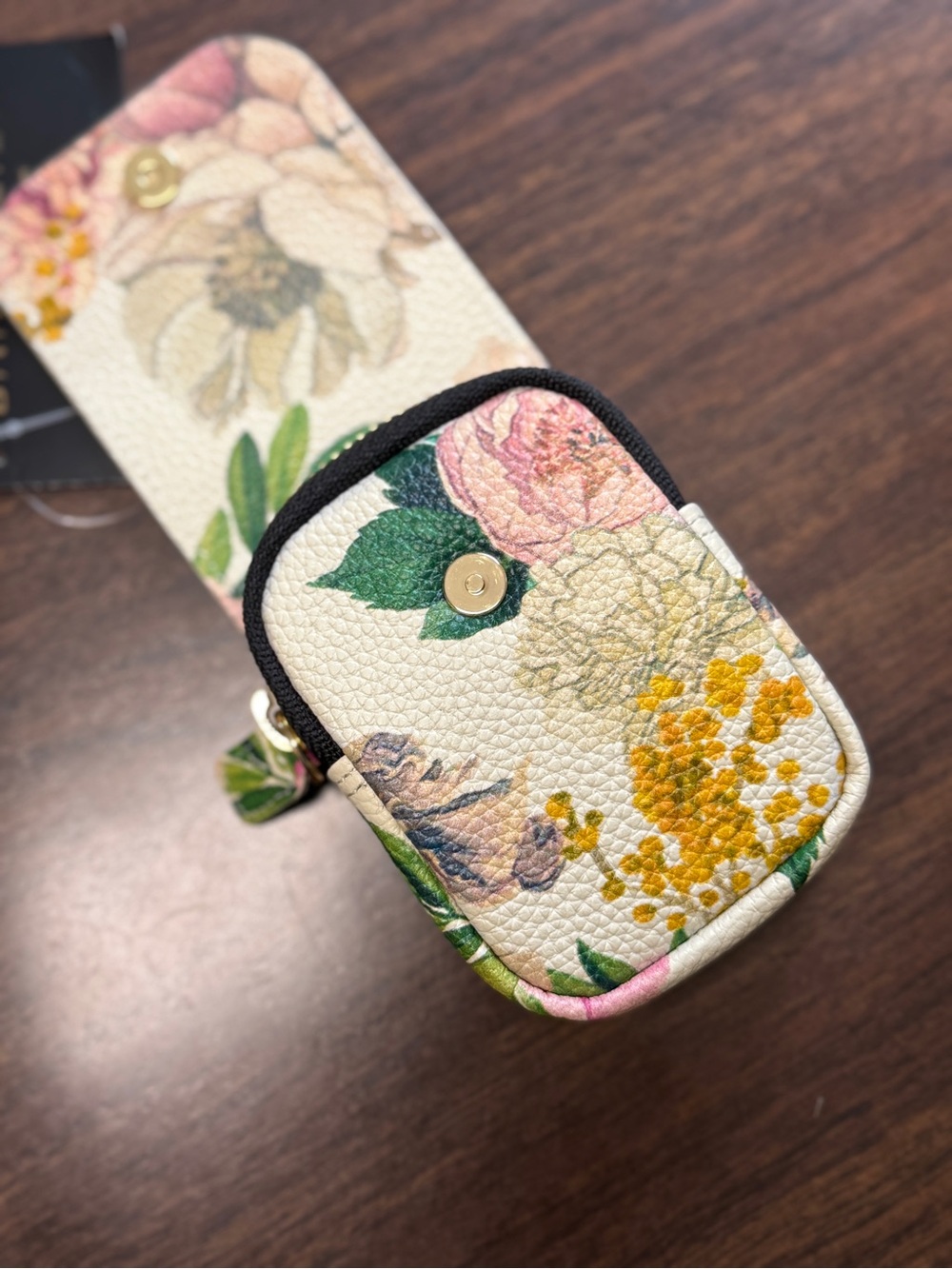 Bandolier Ceci River Floral Magnet Pouch in Ivory Floral with Gold Accents - Picture 3 of 14